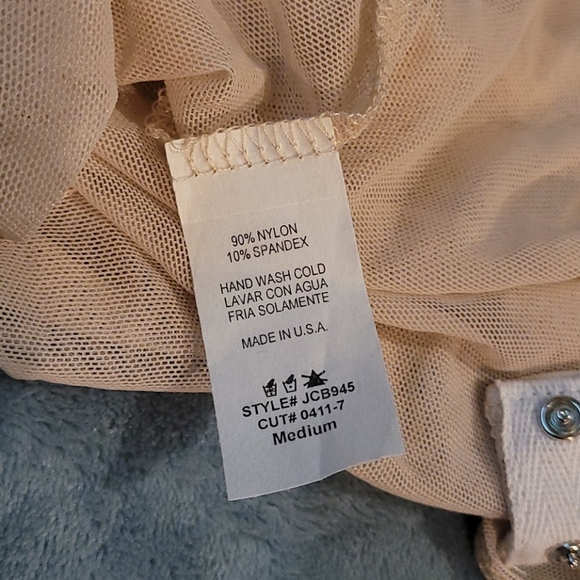 Sheer bodysuit snap closure cream color - Picture 6 of 6